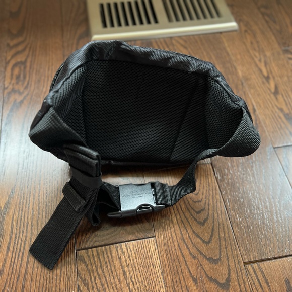 COPY - Kappa Crossbody Bag Unisex - Picture 3 of 4